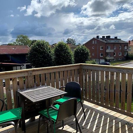 2 Rum Och Koek Pa Faerjestad Karlstad Kültér fotó