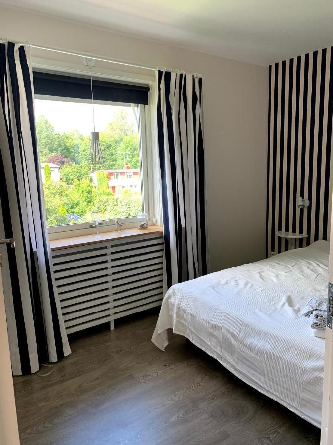 2 Rum Och Koek Pa Faerjestad Karlstad Kültér fotó