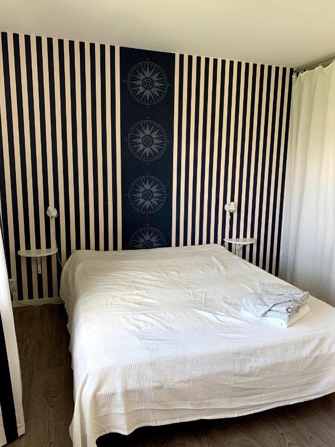 2 Rum Och Koek Pa Faerjestad Karlstad Kültér fotó